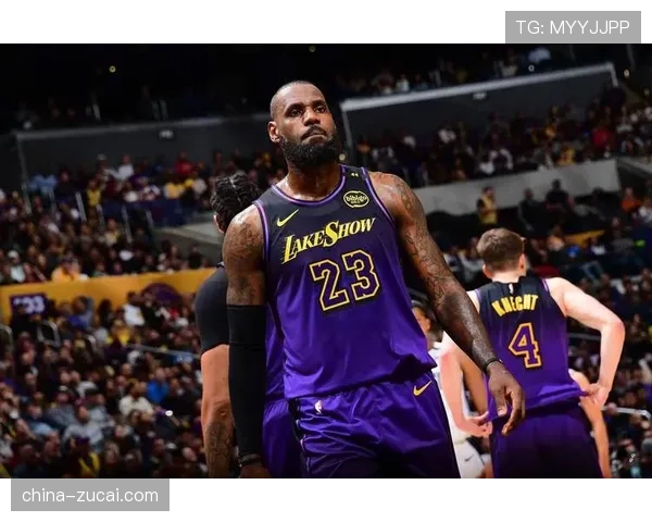 NBA常规赛：拉拉维亚高效发挥，湖人三节领先森林狼11分