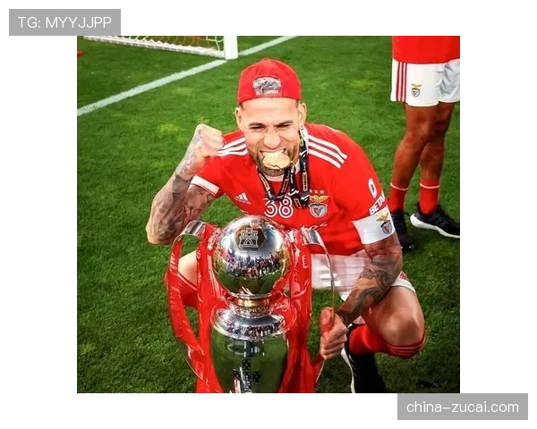 本菲卡后卫奥塔门迪老当益壮,经验助力防线 本菲卡后卫奥塔门迪老当益壮,经验助力防线