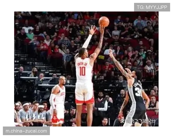 乌度卡末节果断换下申京救主 火箭背靠背击败开拓者