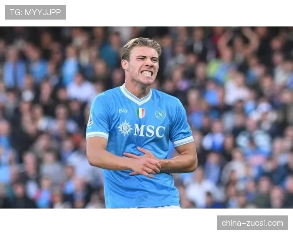 那不勒斯波利塔诺内切创造空间 霍伊伦拉边策应战术明确 那不勒斯波利塔诺内切创造空间 霍伊伦拉边策应战术明确